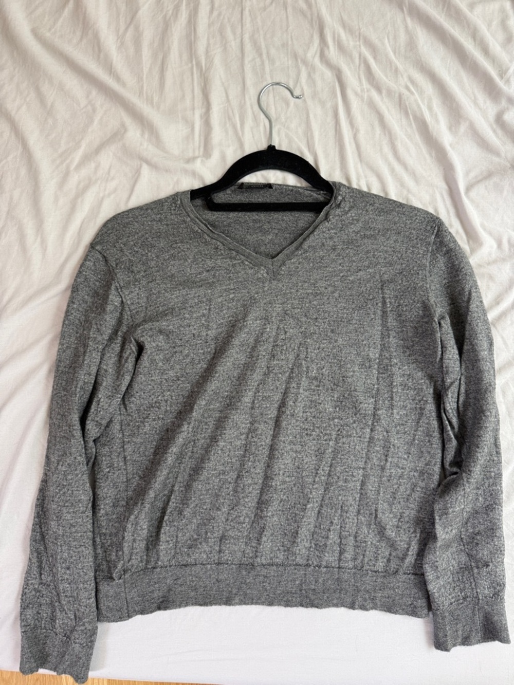 Classic Gray cashmere/silk V-Neck Sweater